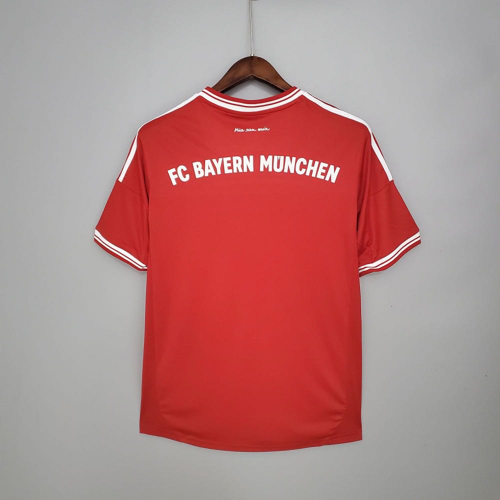 2013 - 2014 Bayern Munich
Home - Champions Leauge Winning - Retro Jersey
