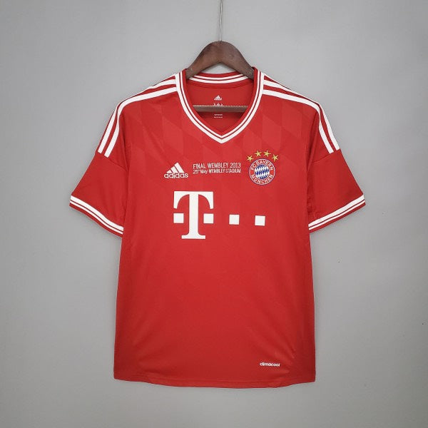 2013 - 2014 Bayern Munich
Home - Champions Leauge Winning - Retro Jersey