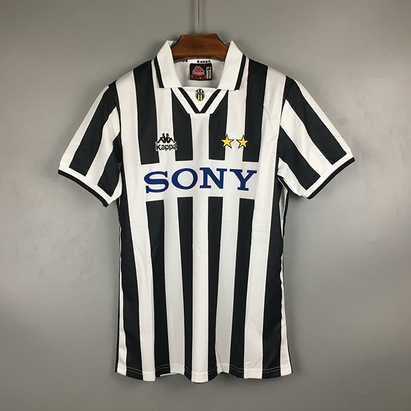 1995 - 1997 Juventus Home - Retro Jersey