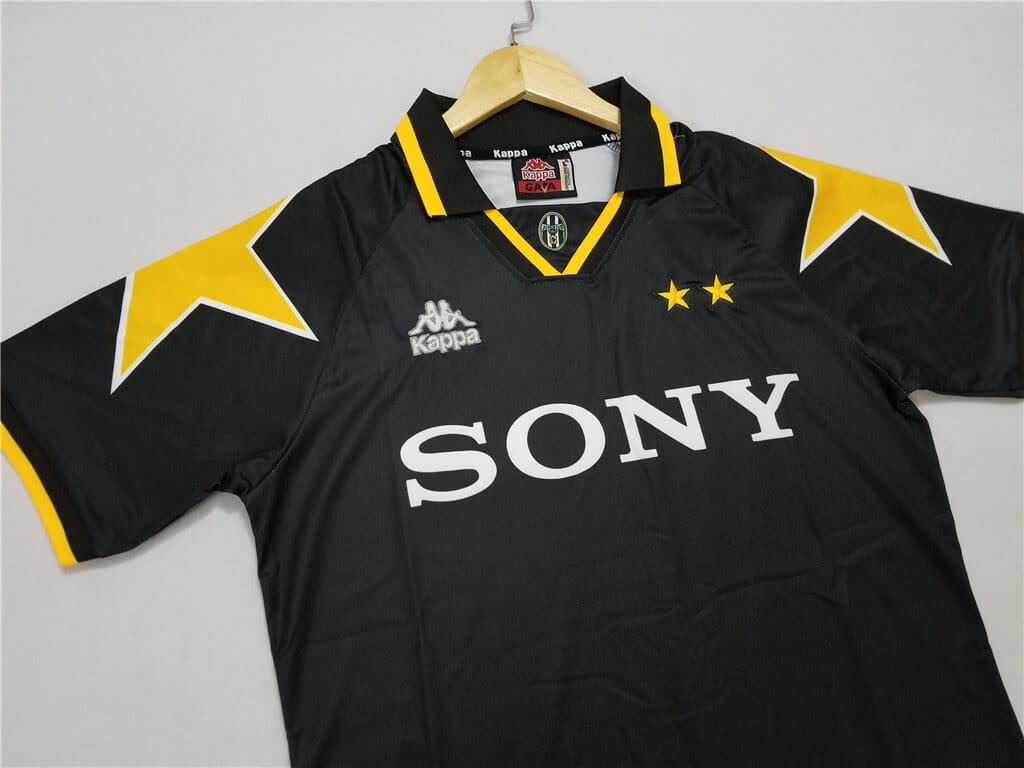 1995 - 1997 Juventus Third Choice - Retro Jersey
