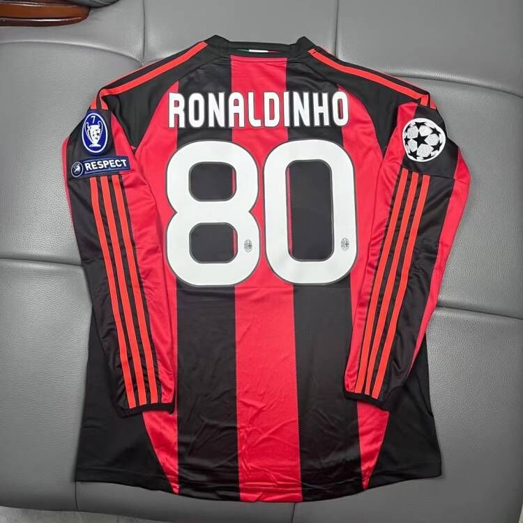 2010 - 2011 AC Milan Home - RONALDINHO 80 Print - Champions Leauge - Retro Jersey - Long Sleeve