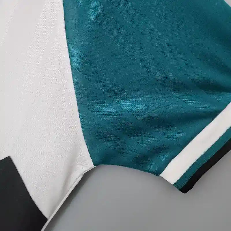 1993 - 1995 Liverpool Away - Retro Jersey