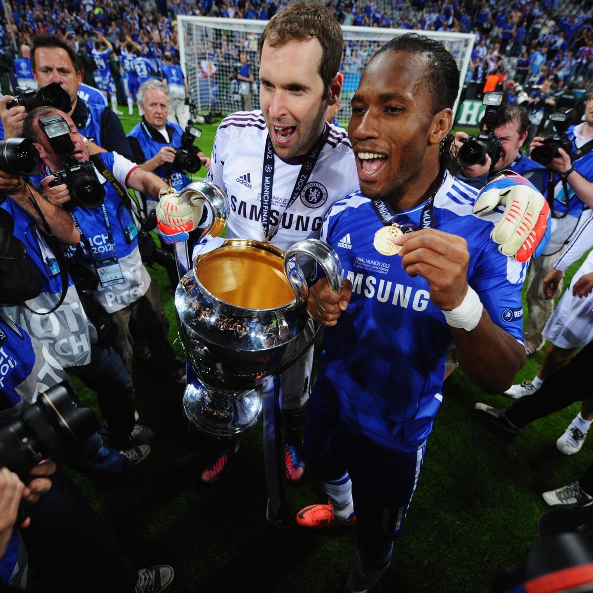 2012 Chelsea Home - Champions Leauge Winning - Drogba 11 Print - Retro Jersey