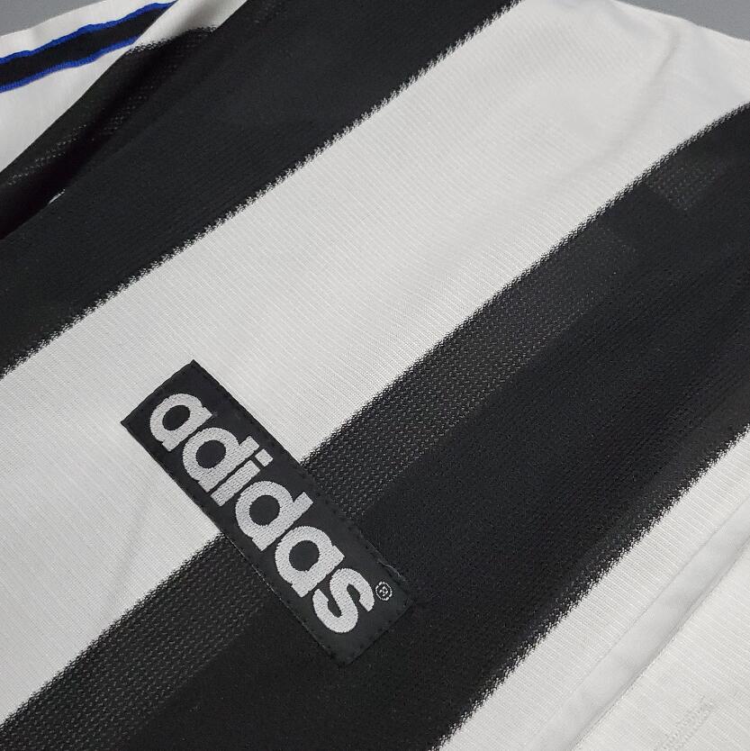 1995 - 1996 Newcastle Home - Retro Jersey
