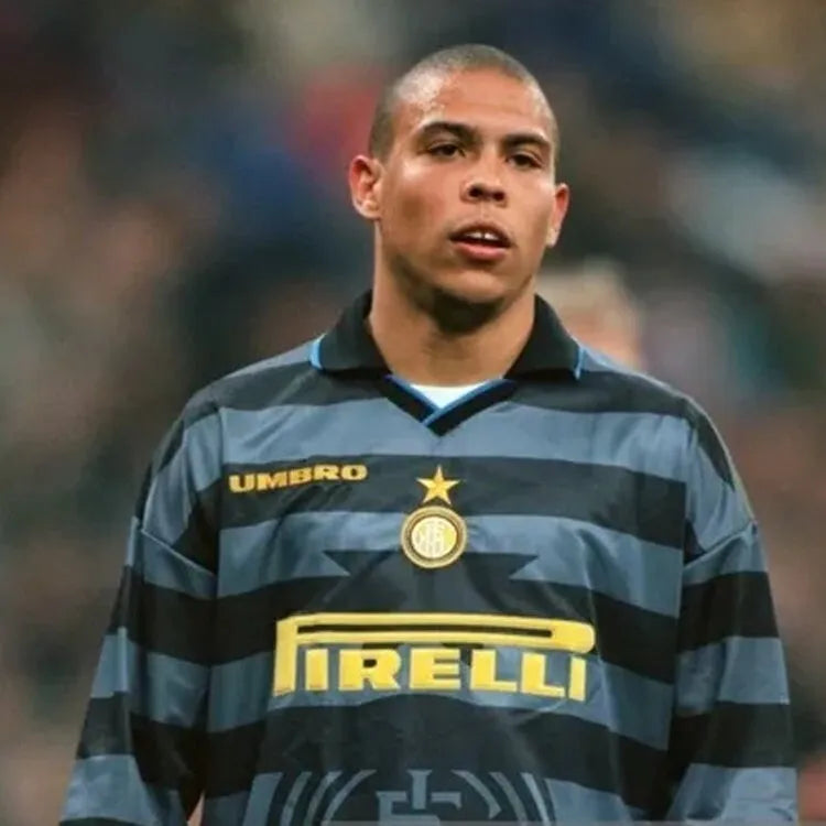 1997 - 1998 Inter Milan Away - Retro Jersey - Ronaldo 10 Print