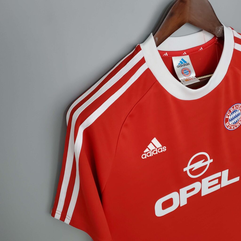 2000 - 2001 Bayern Munich
Home - Retro Jersey