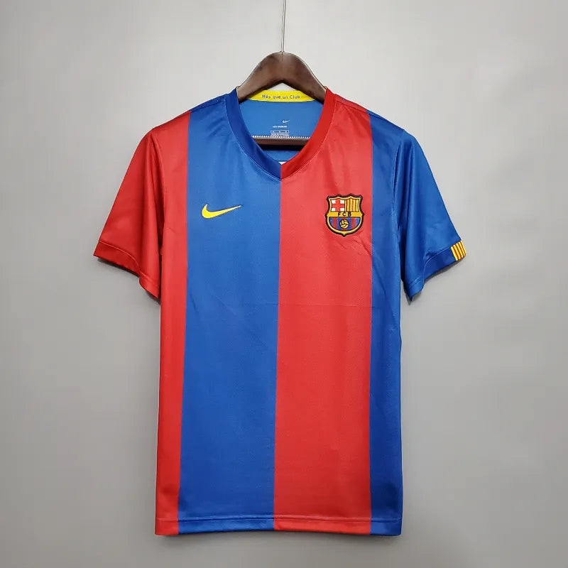 2005 - 2007 Barcelona Home Retro Jersey - Ronaldinho 10 Print