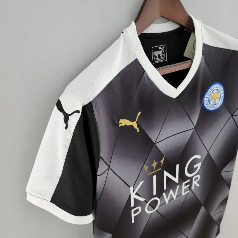 2015 - 2016 Leicester City
Away Retro Jersey