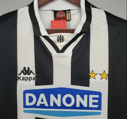 1994 - 1995 Juventus Home - Retro Jersey