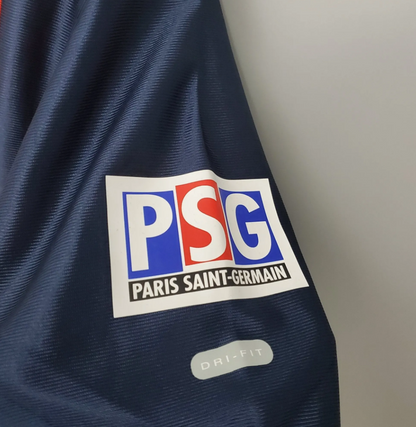 2001 - 2002 PSG
Home - RONALDINHO 21 Print - Retro Jersey