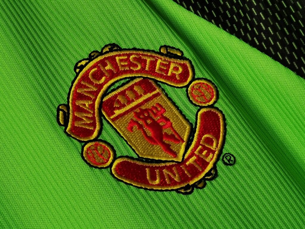 1998 - 1999 Manchester United Goalkeeper - Long Sleeve Retro Jersey